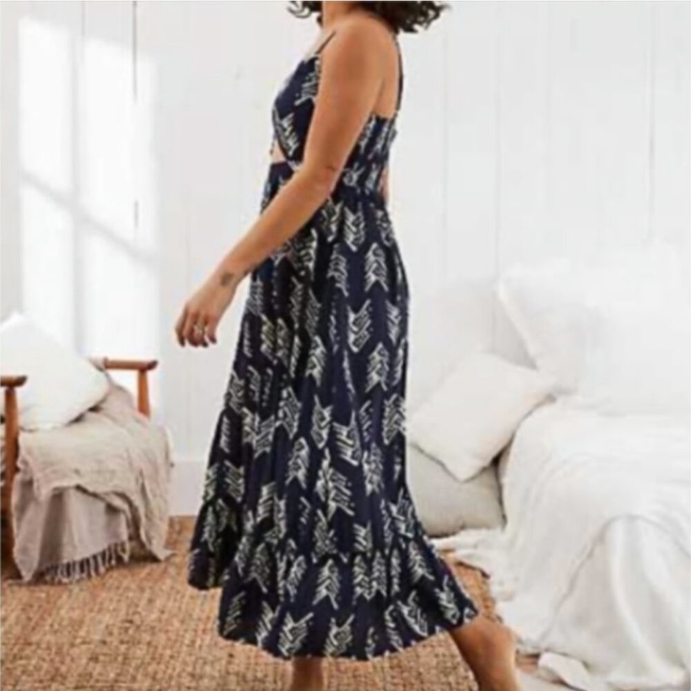 Aerie Tribal Print Maxi Dress Size Medium Navy Blue Sleeveless Cut Out Beach - Picture 8 of 8